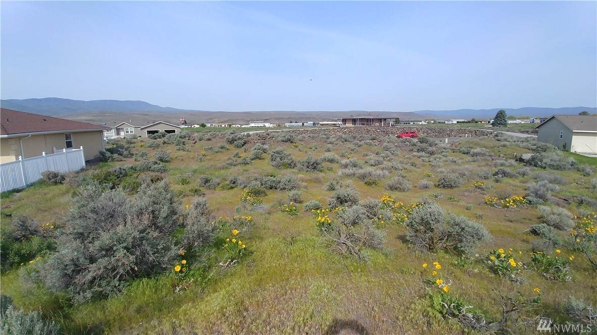 888 Desert Aire Dr - Photo 1