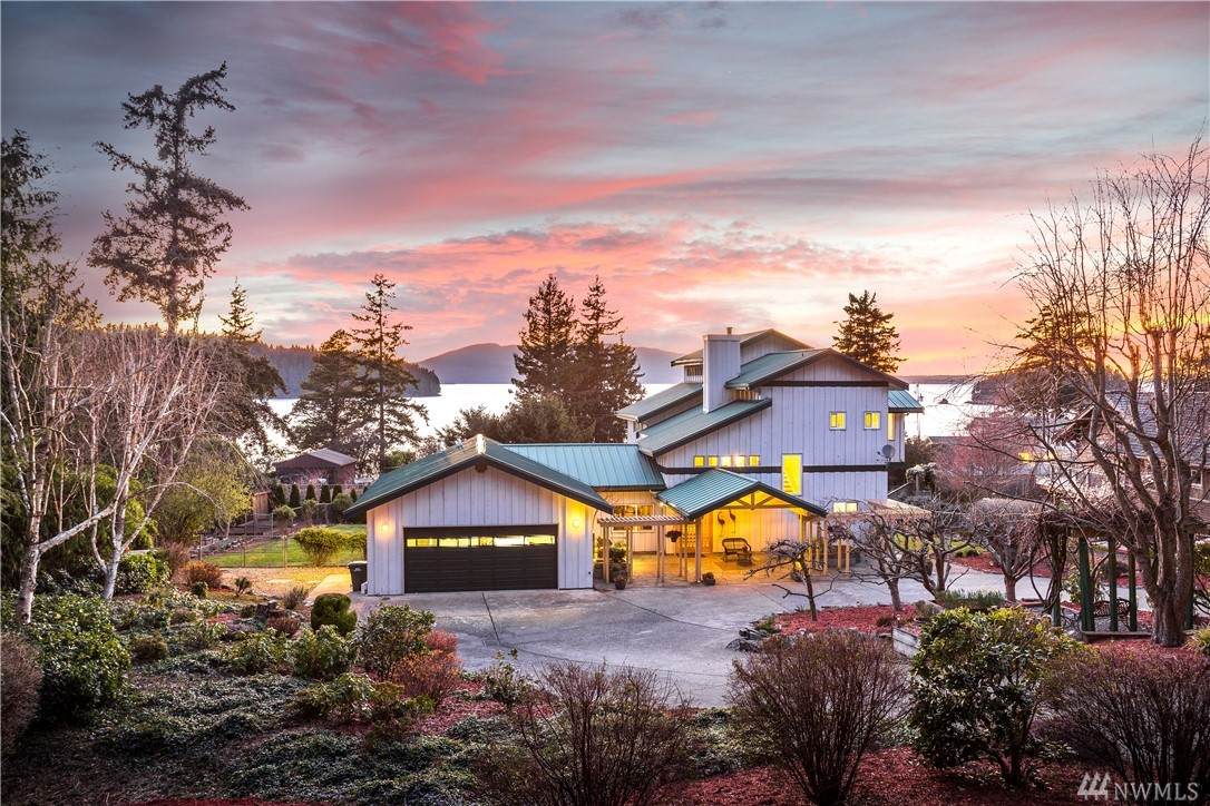 845 Chuckanut Dr - Photo 1