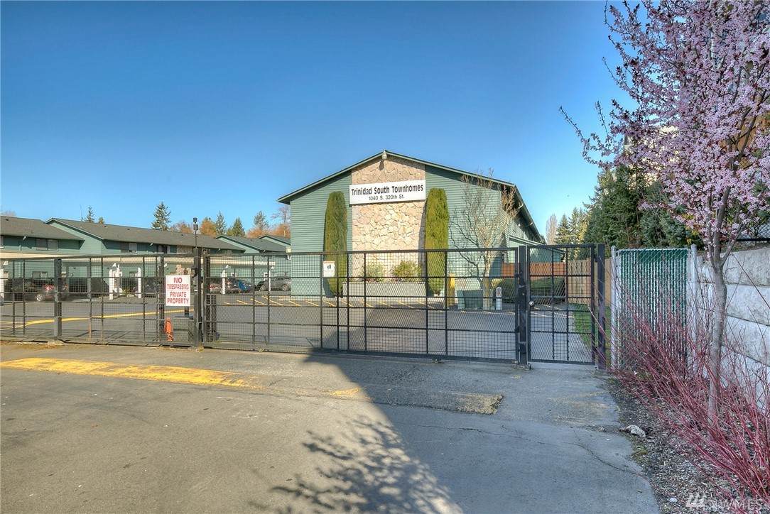 1040 320th St - Photo 1
