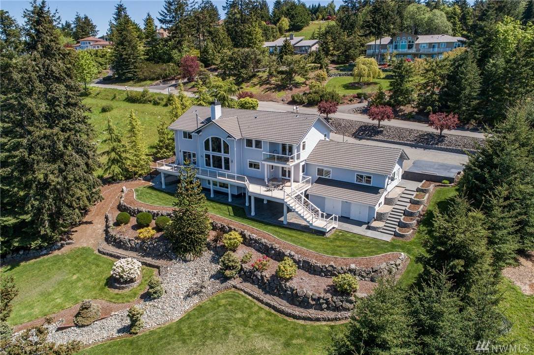 692 Ravens Ridge Road - Photo 1