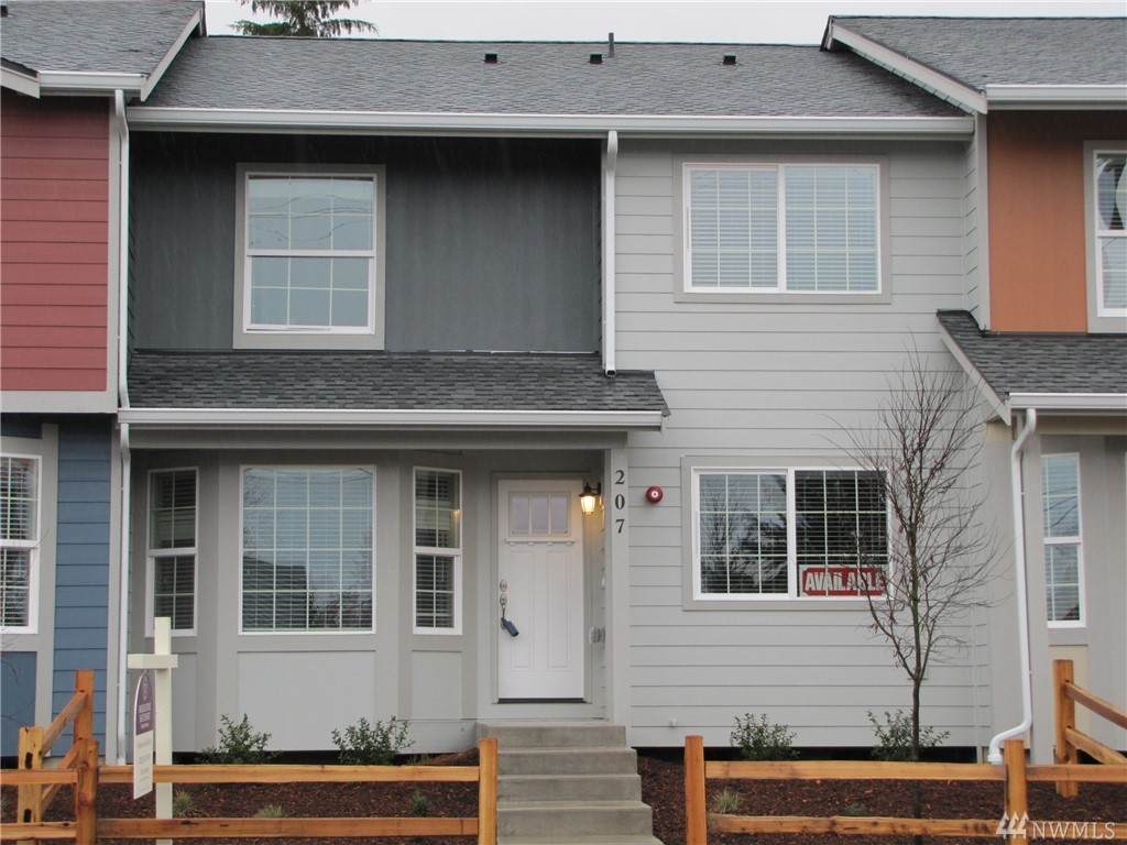 207 Norpoint Wy - Photo 1 207 Norpoint Wy - Photo 1
