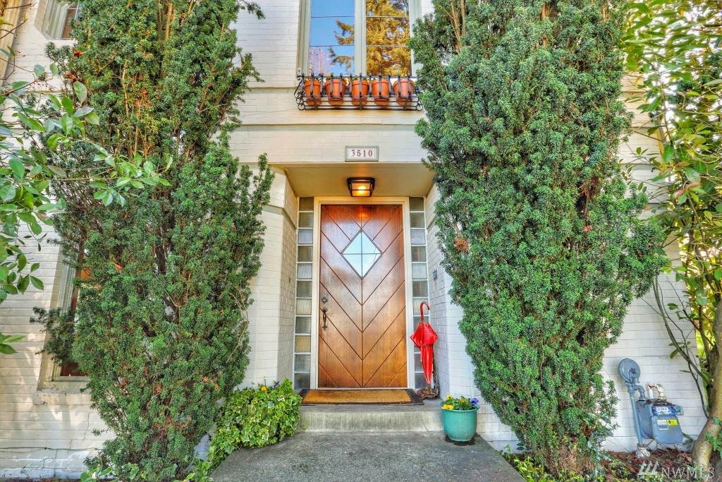 3510 33rd St - Photo 1
