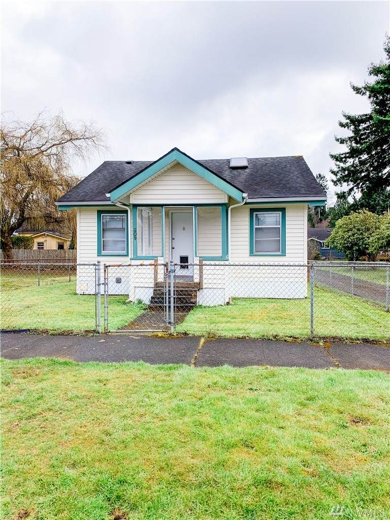 609 G St - Photo 1