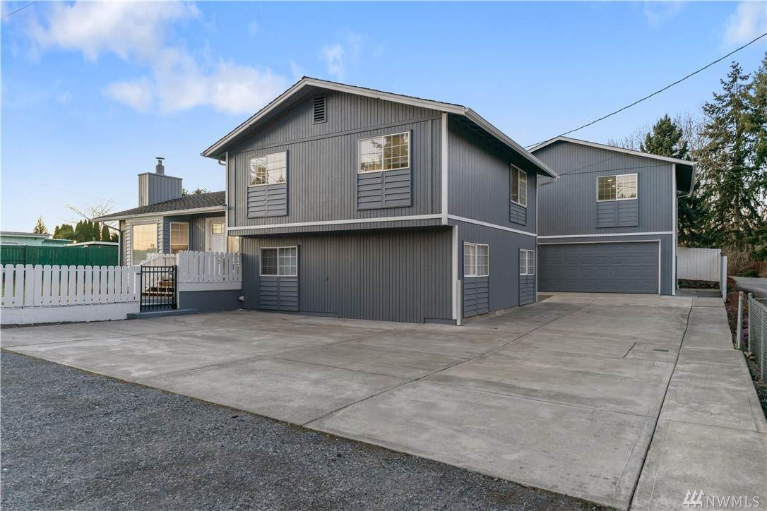 1110 Hemlock St - Photo 1