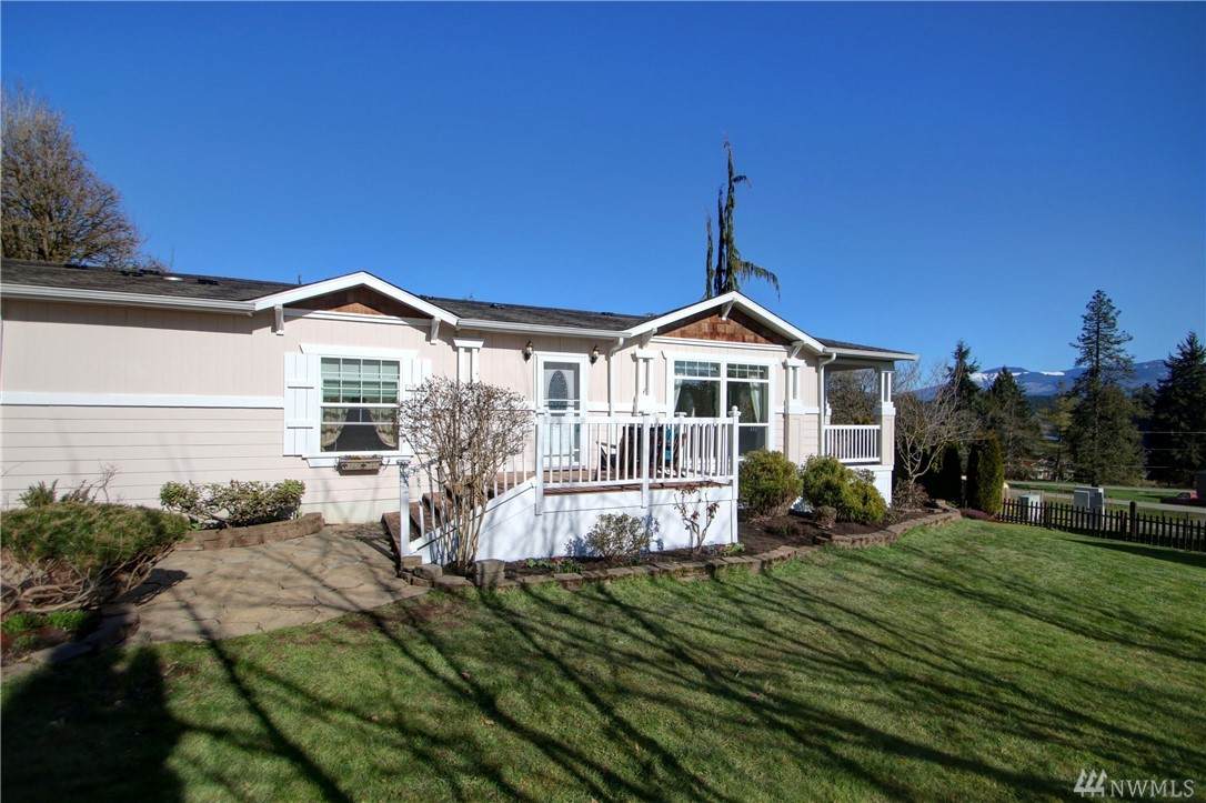 22893 Commercial St - Photo 1