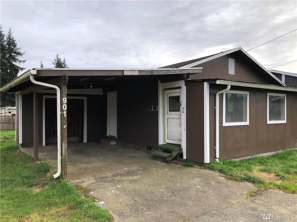 901 Main St - Photo 1