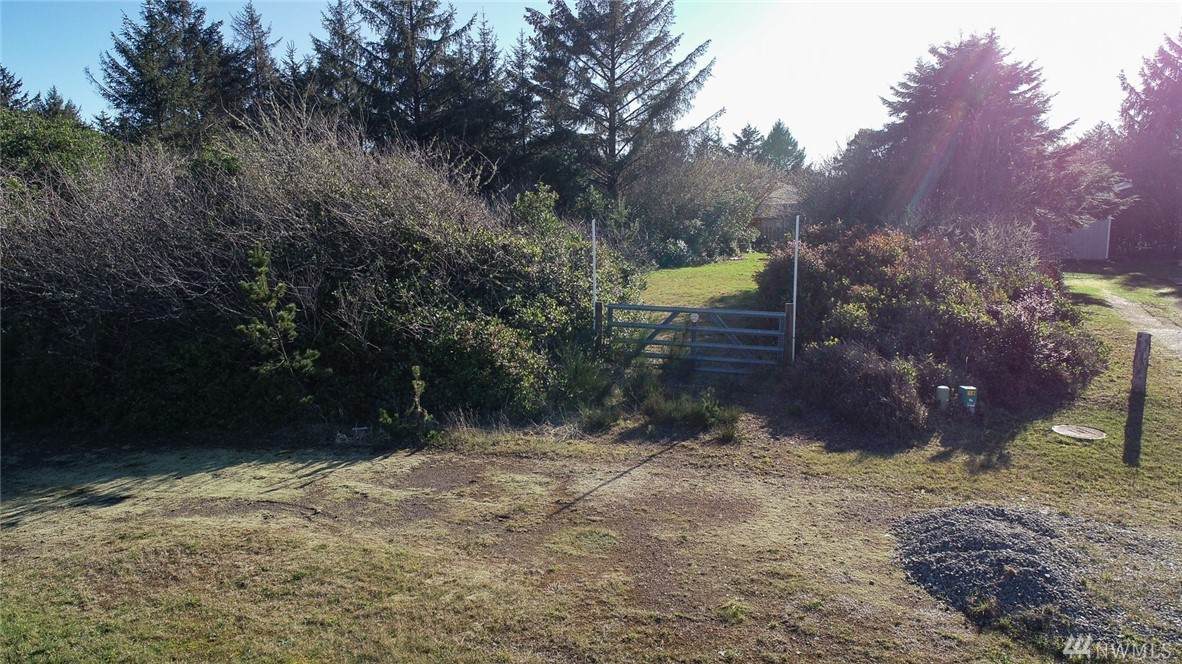 201 Point Brown Ave - Photo 1