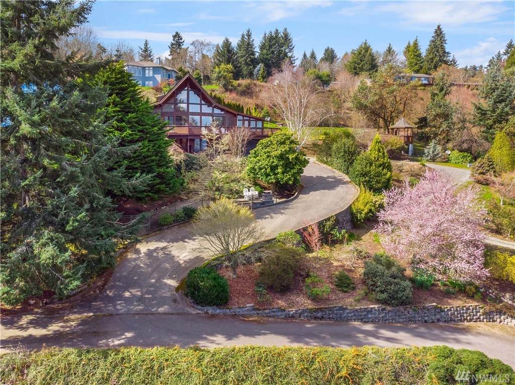 9246 Summerhurst Rd - Photo 1