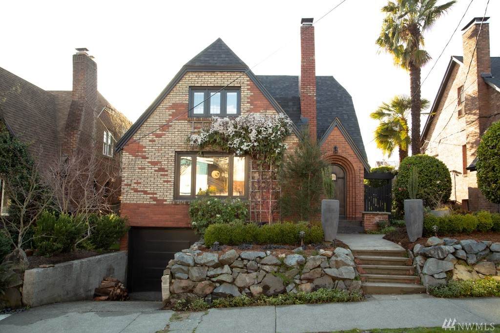 2113 30th Ave - Photo 1