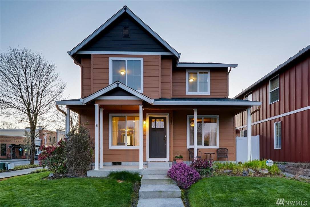 716 14th Ave - Photo 1