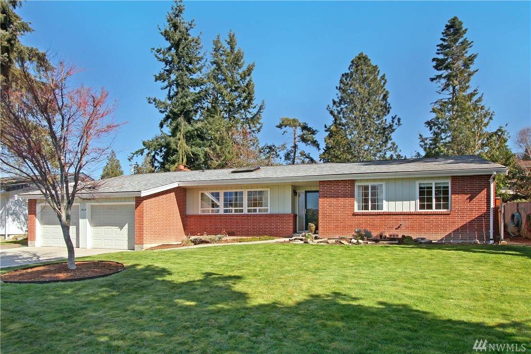 7615 48th Ave - Photo 1