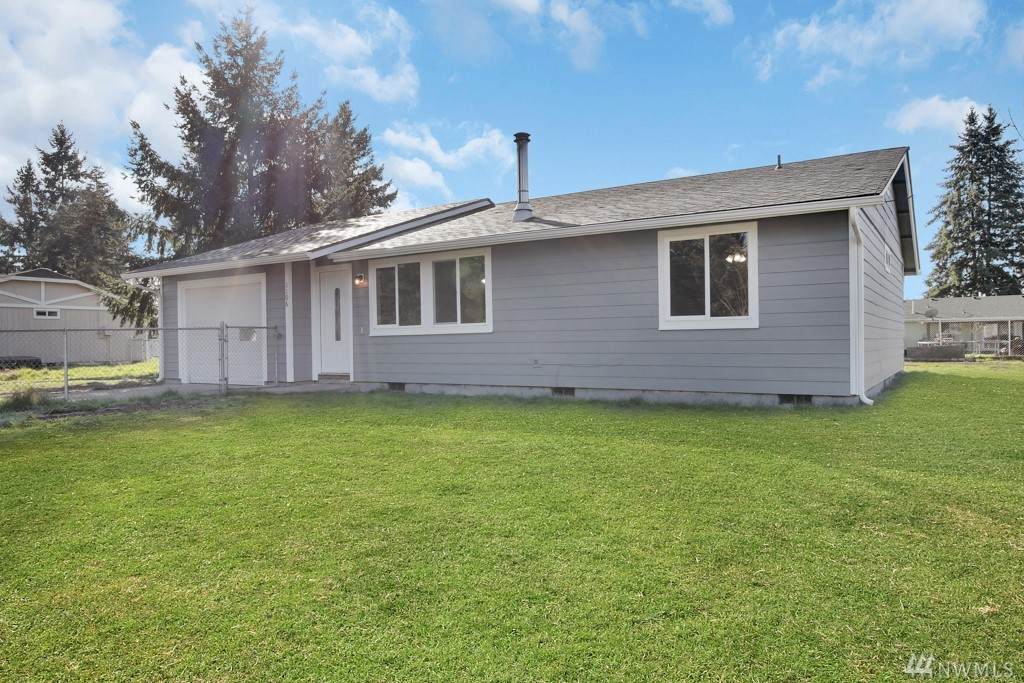 1106 Queensview Ct - Photo 1