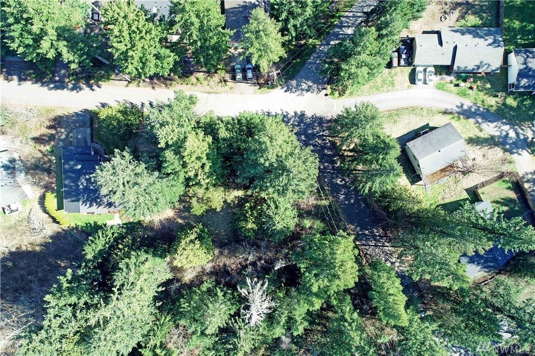 18041 Clear Lake Blvd - Photo 1