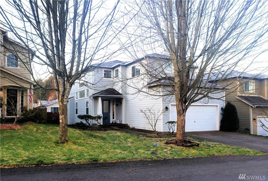 8914 176th Street - Photo 1