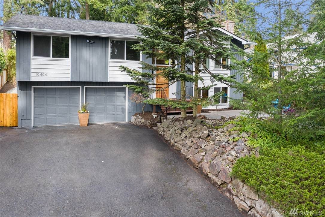 10404 190th St - Photo 1
