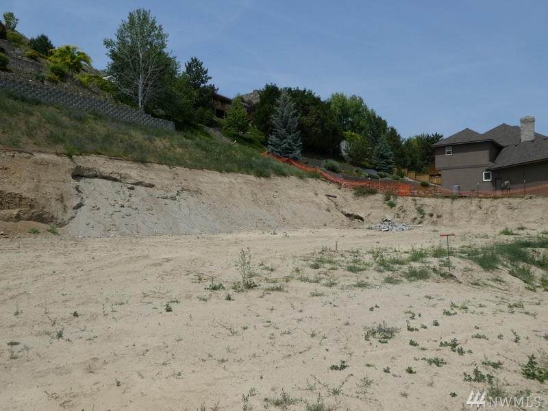 756 Castle Heights Dr - Photo 1