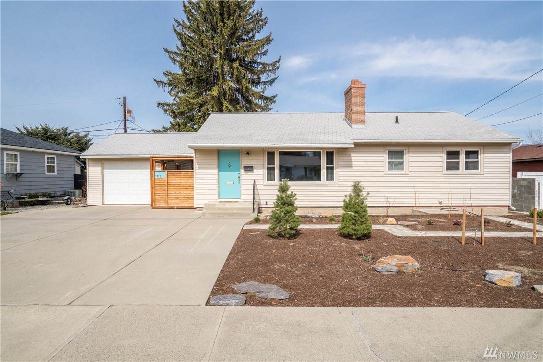 1112 Madison St - Photo 1