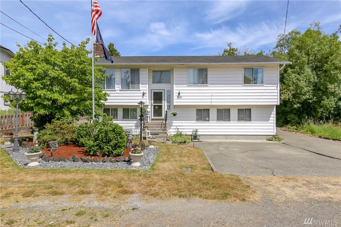 510 15th Ave - Photo 1