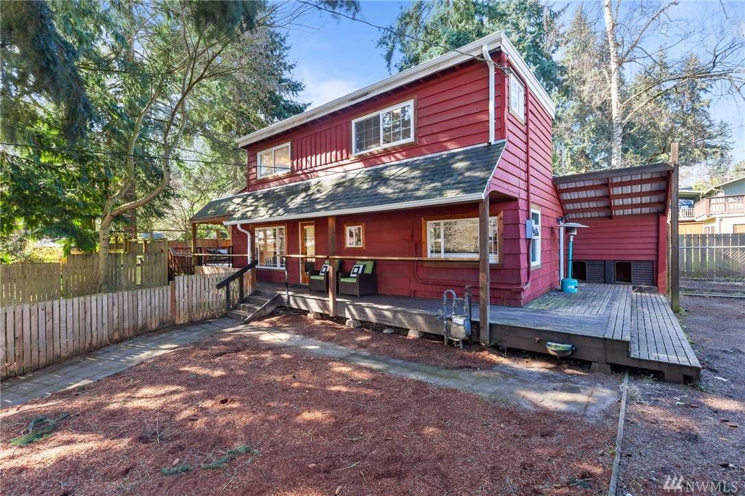 15749 Wallingford Ave - Photo 1