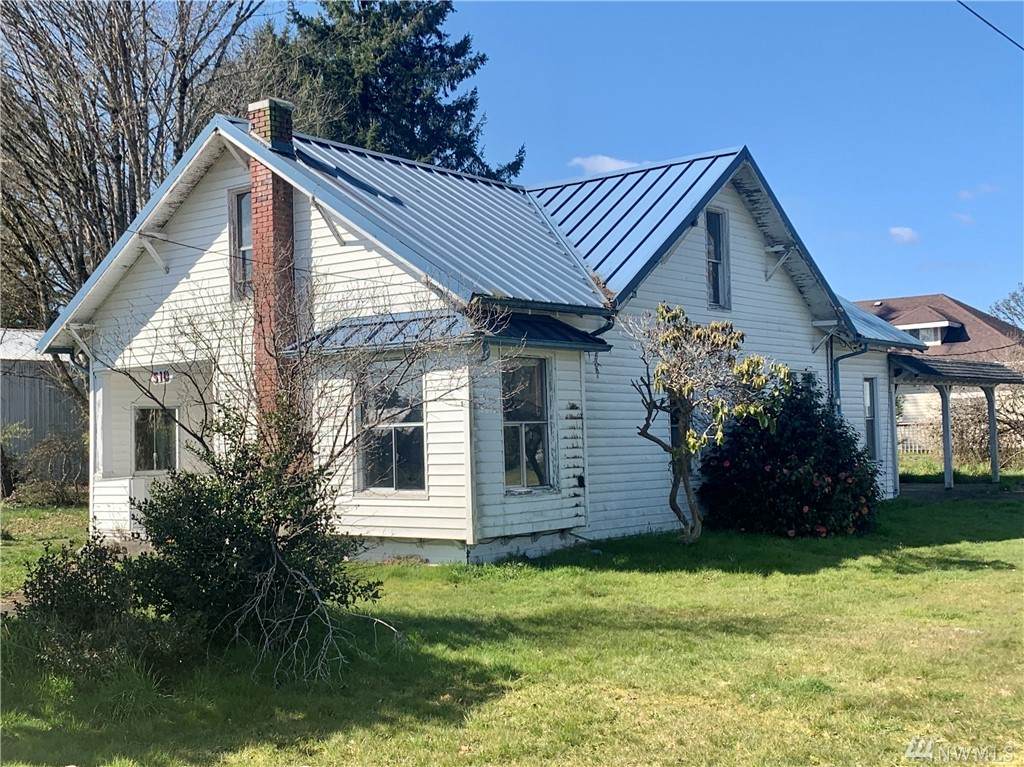 510 Foss Ave - Photo 1