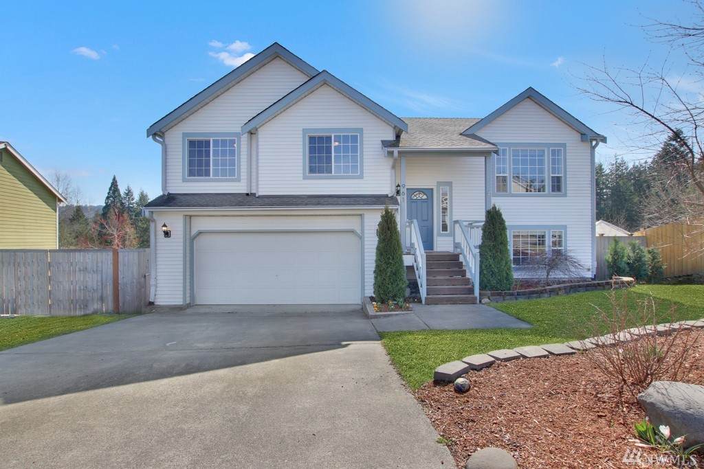 961 Erin Lane - Photo 1