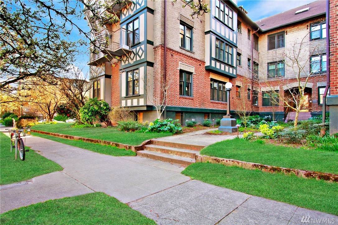 409 16th Ave - Photo 1