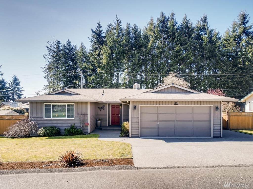 4726 Browns Point Blvd - Photo 1
