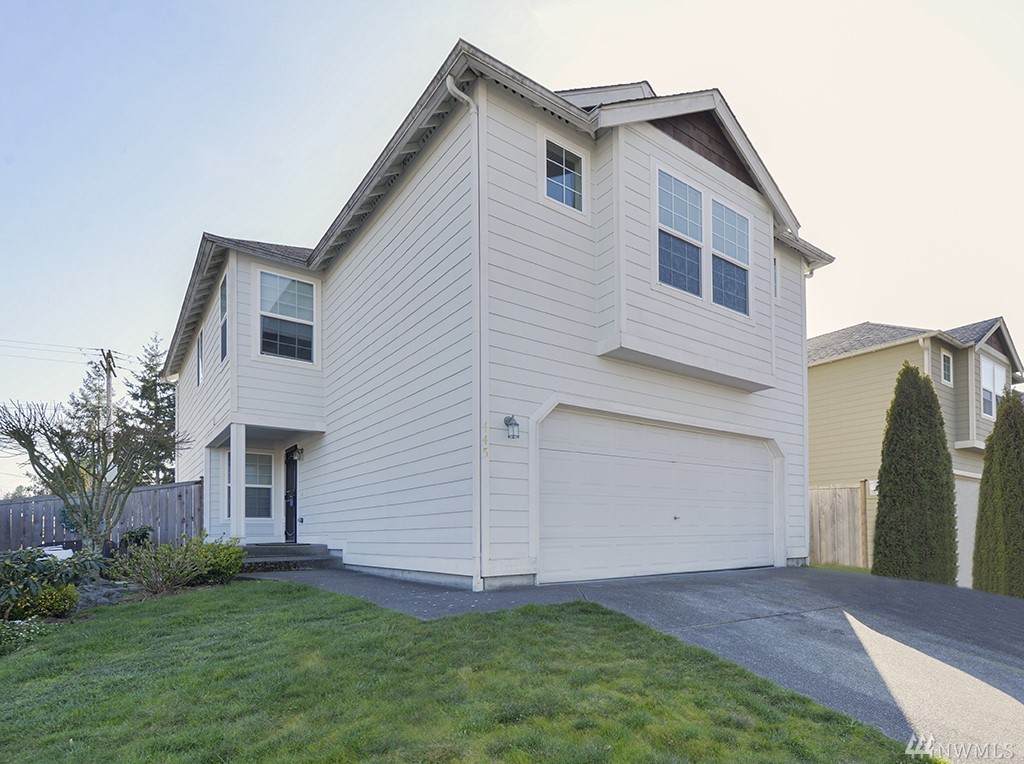 445 Green Acres Place - Photo 1