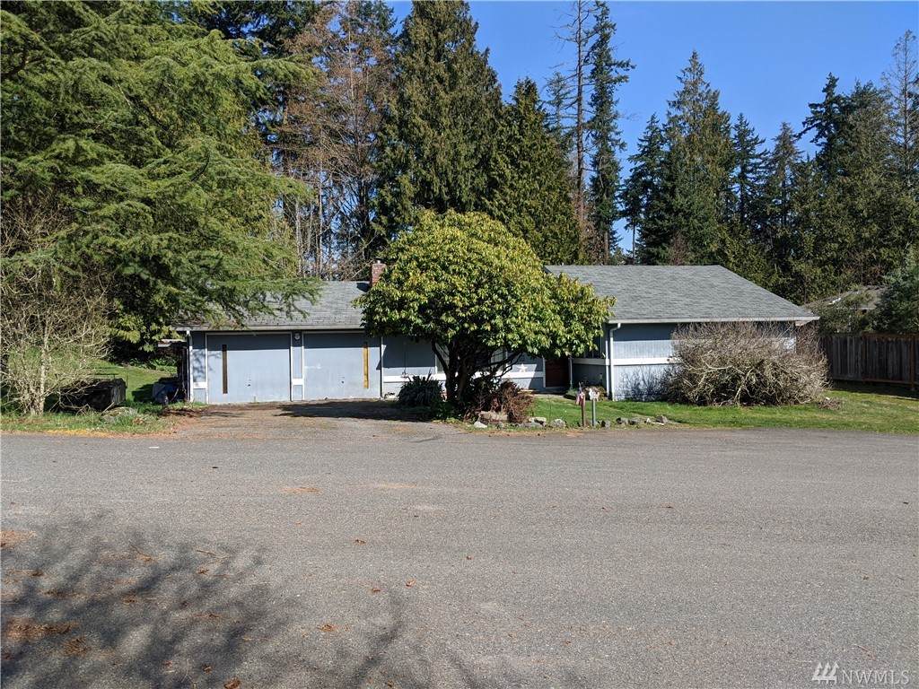 2827 96th St - Photo 1