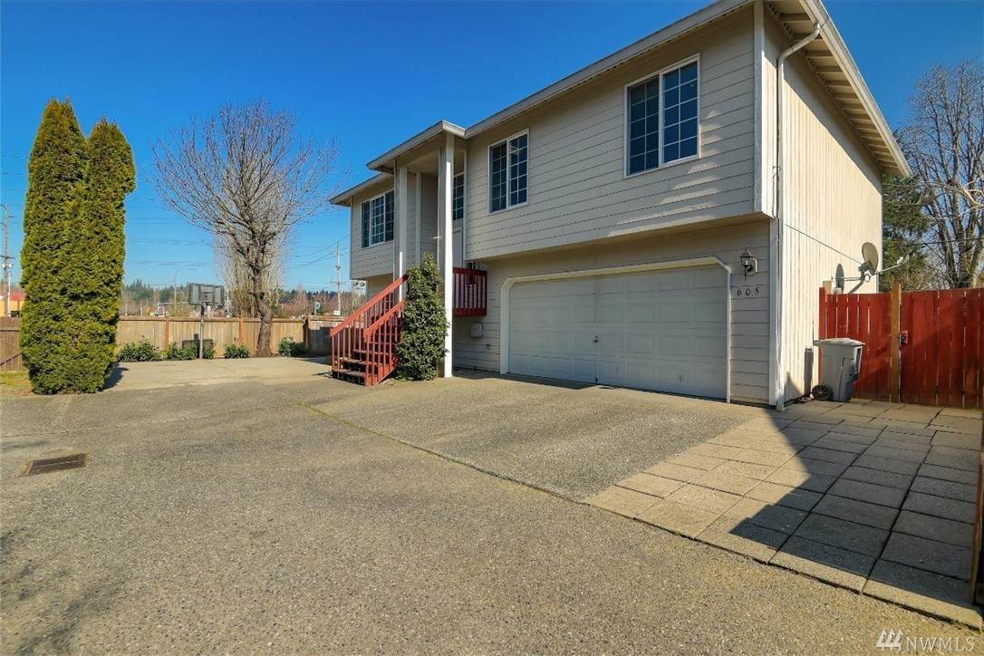 605 North St - Photo 1