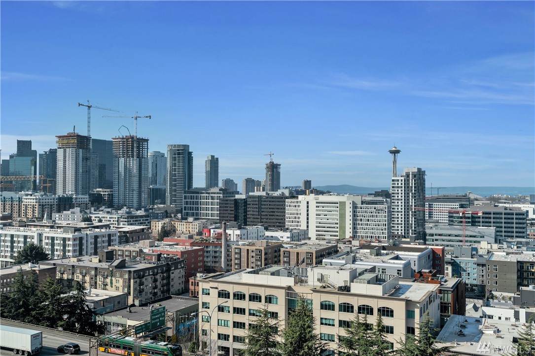 530 Melrose Ave - Photo 1