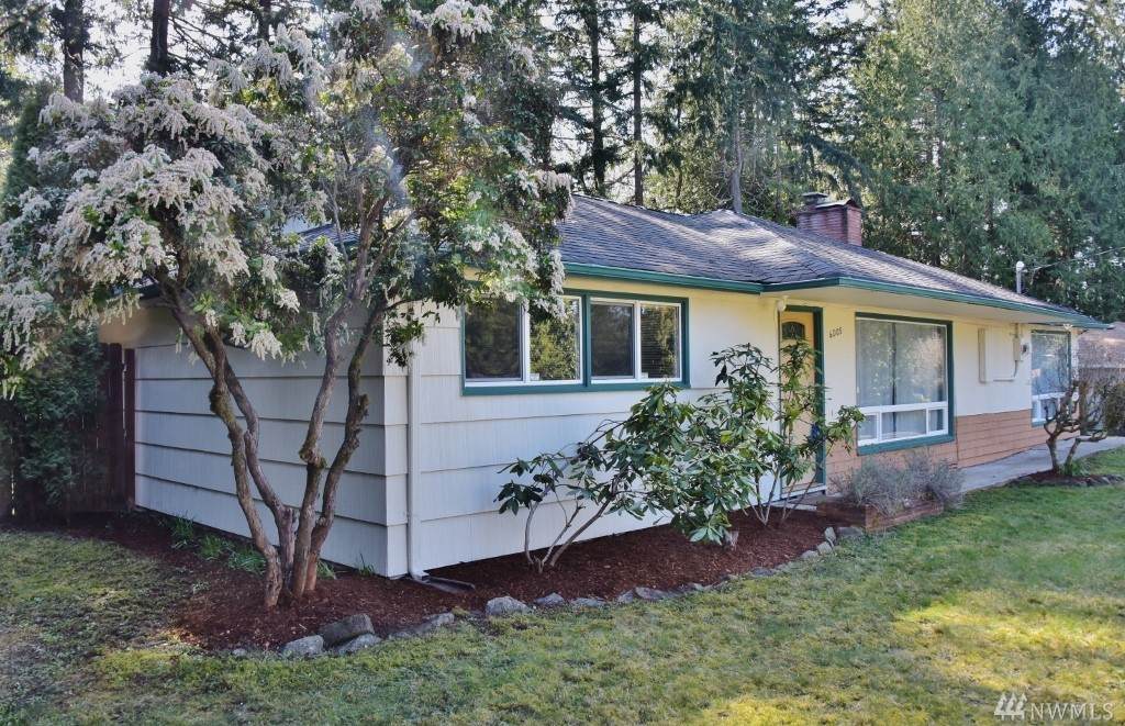6005 Lind Dr - Photo 1