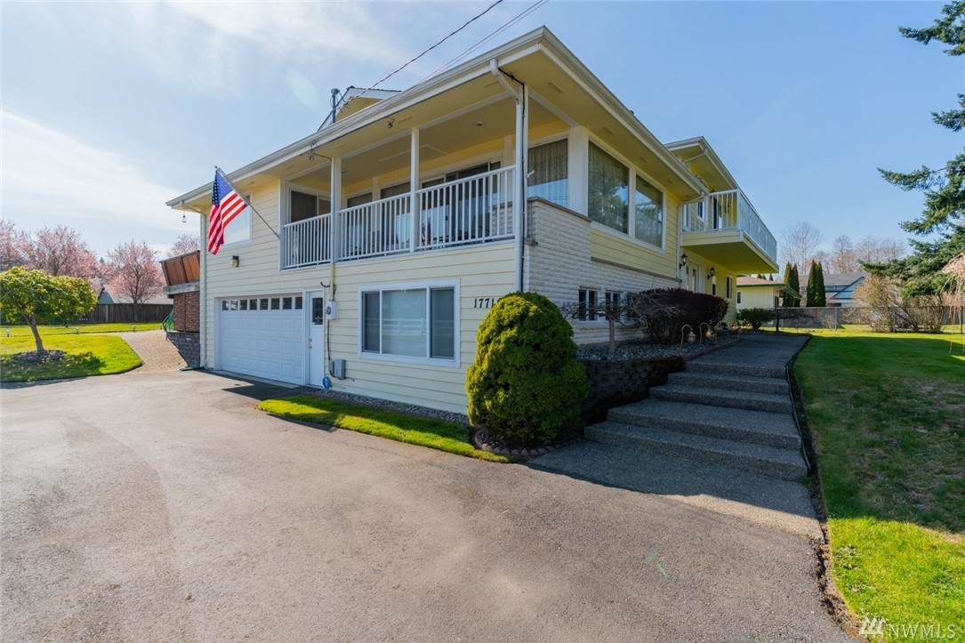 17714 70th Ave - Photo 1