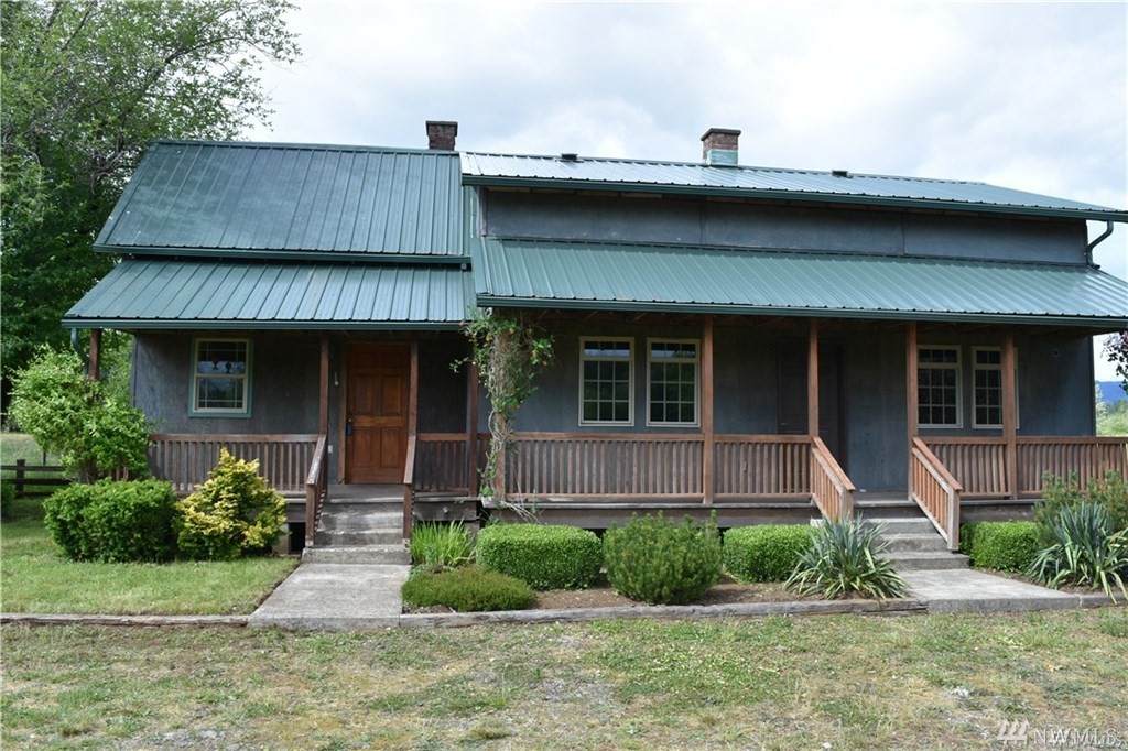 301 Lucas Lane - Photo 1