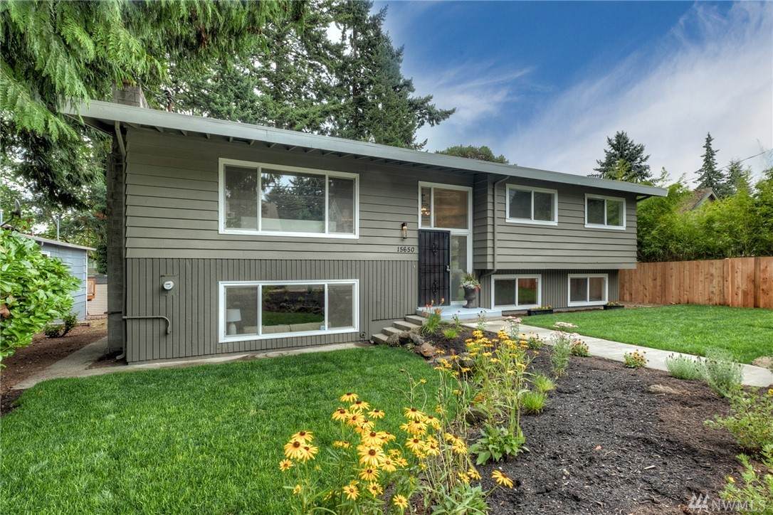 15650 9th Ave - Photo 1