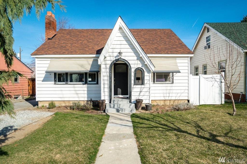 1011 Harvard Ave - Photo 1
