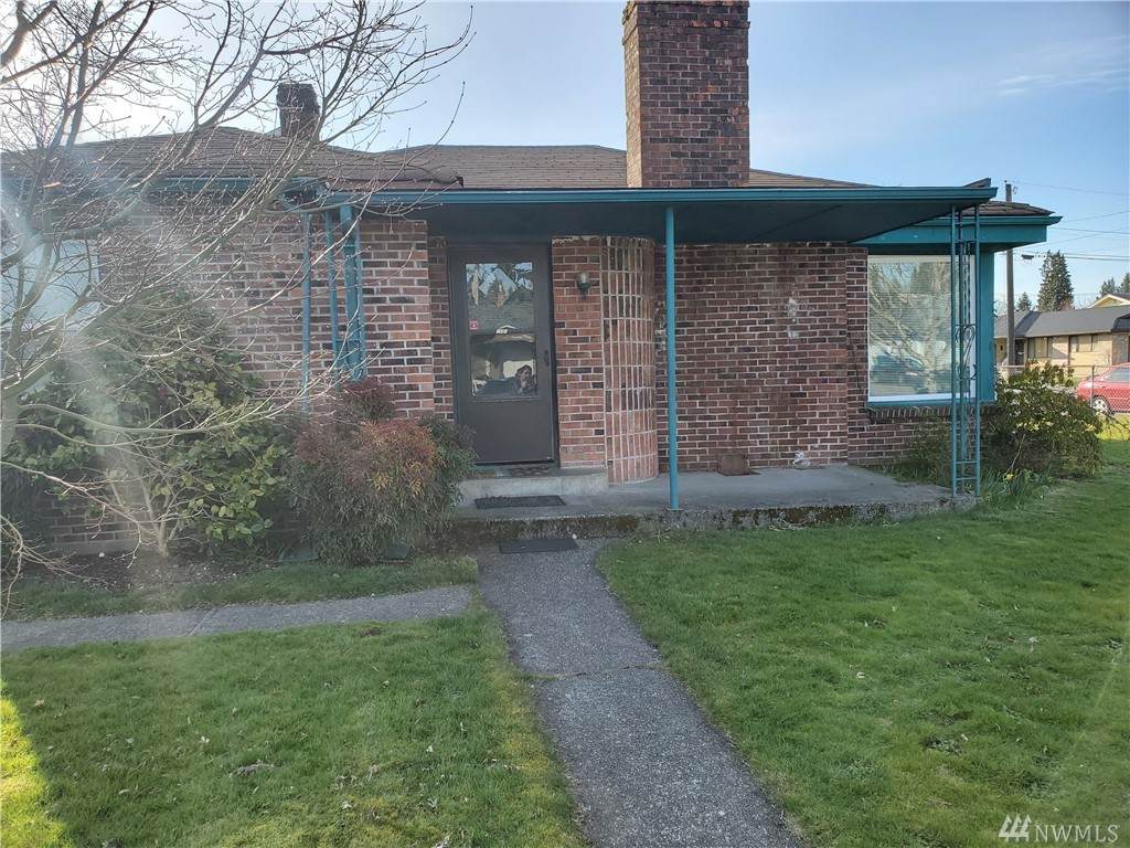 140 Lenore Ave - Photo 1