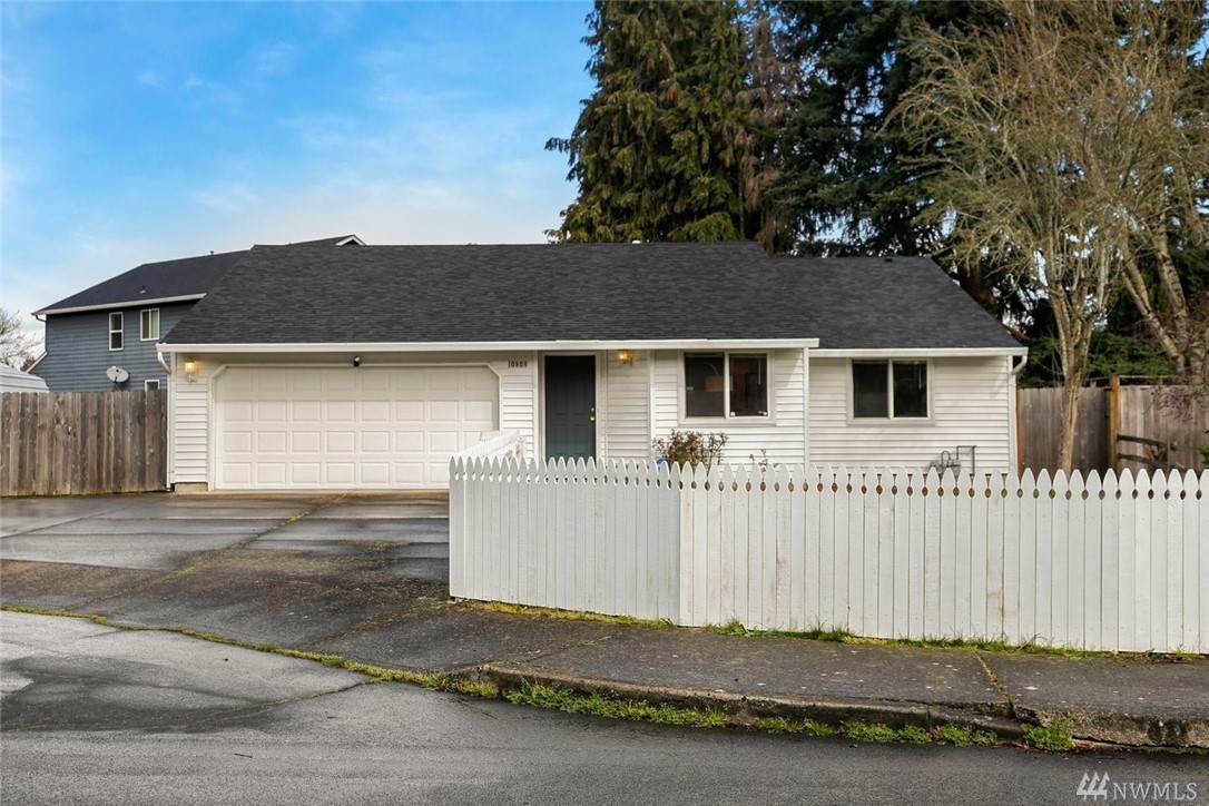 10808 71st Cir - Photo 1