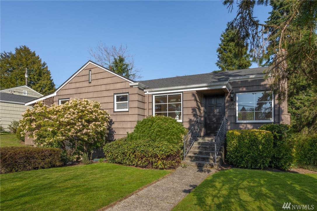 5804 45th Ave - Photo 1