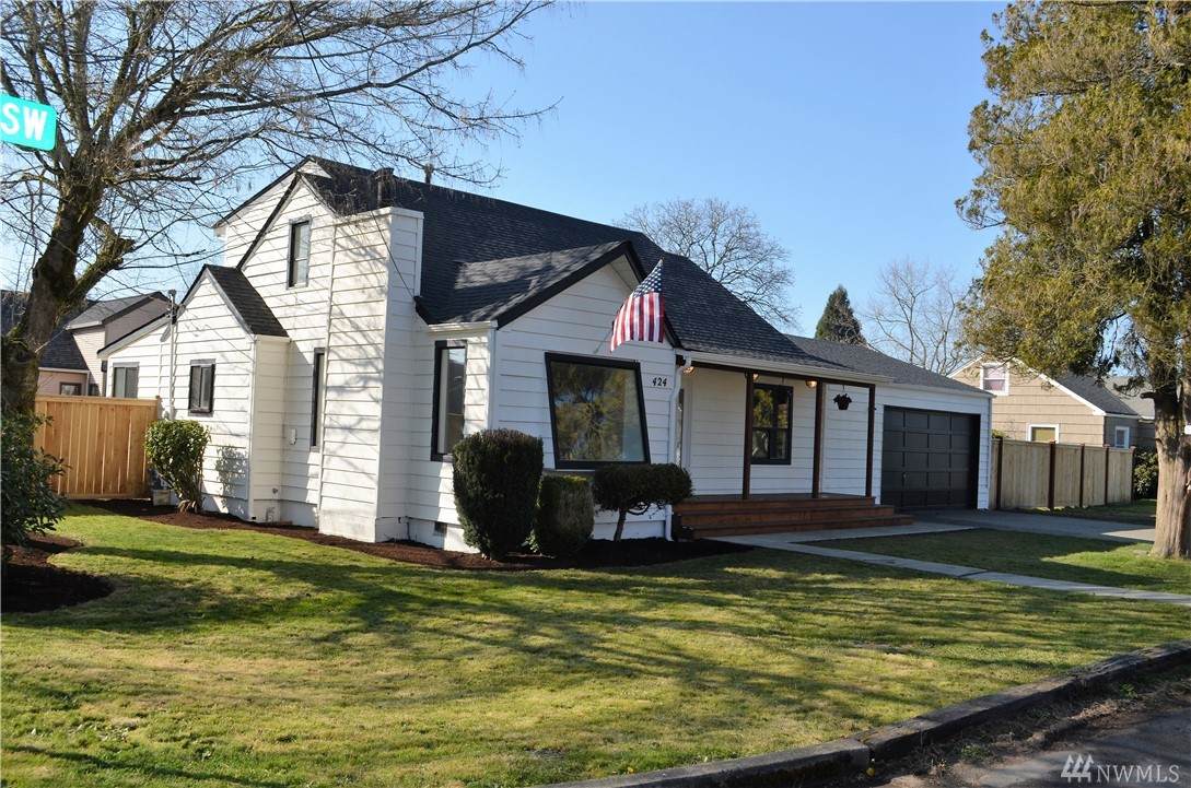 424 10th St - Photo 1