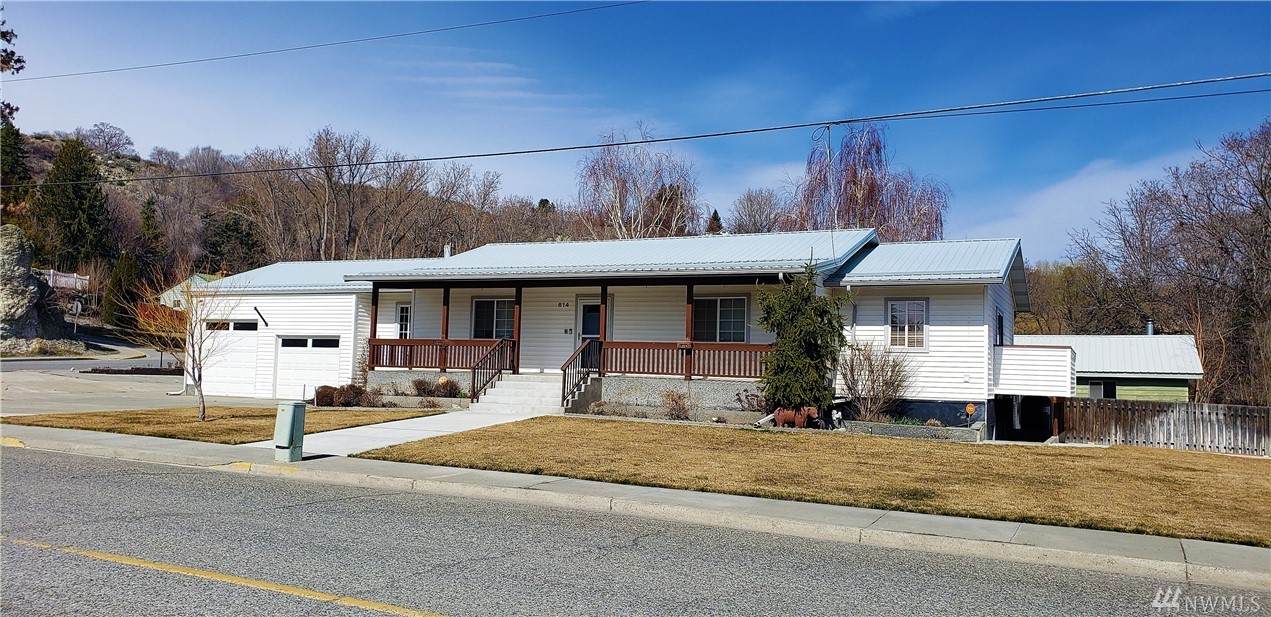 614 2nd Ave - Photo 1