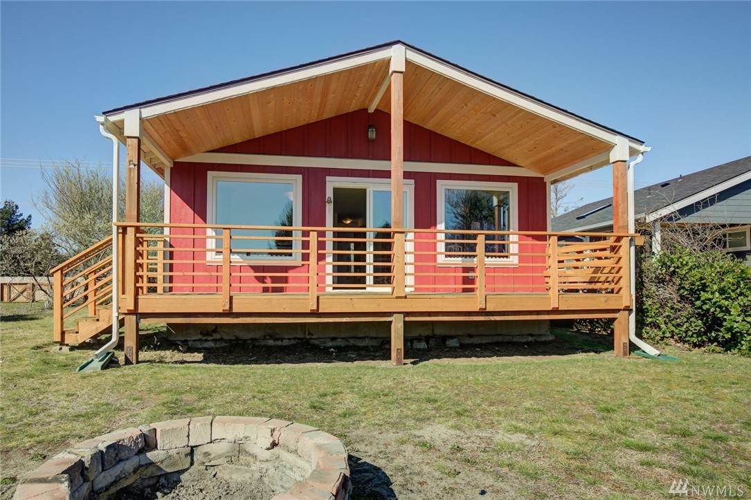 230 Point Brown Ave - Photo 1