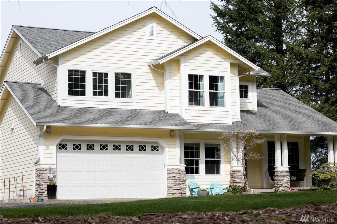 561 Eagle Ridge Dr - Photo 1