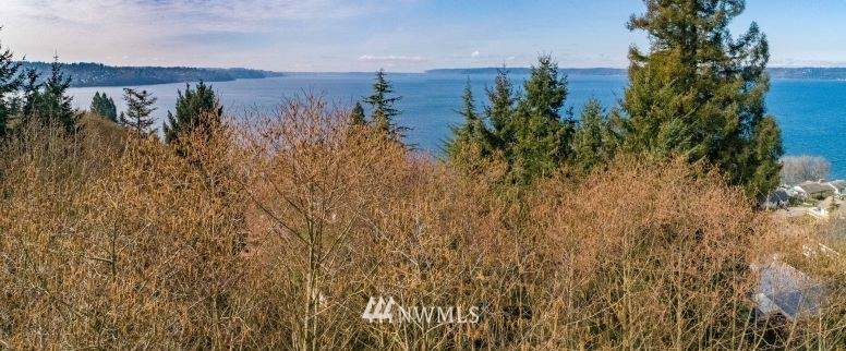 272 10th Avenue - Photo 1