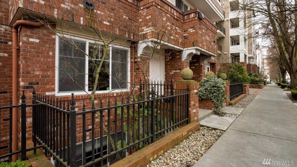 1519 57th St - Photo 1