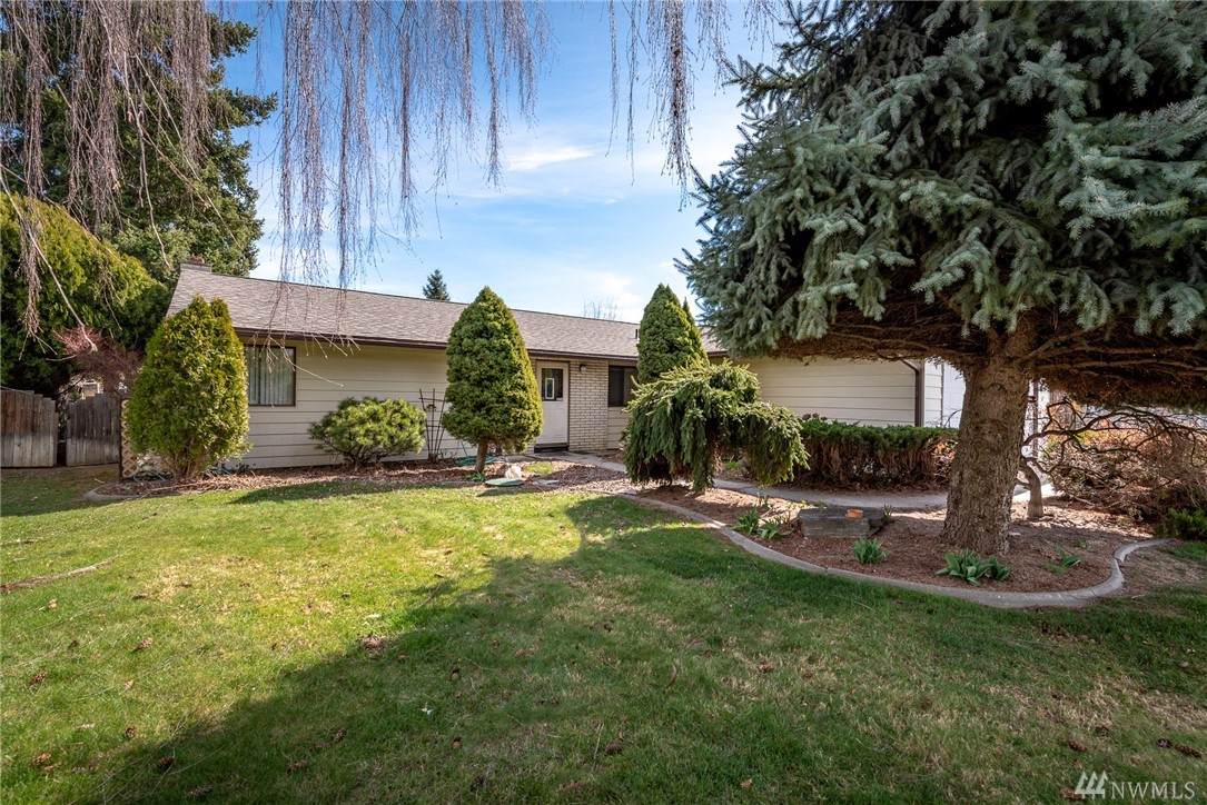 1405 Poplar Ave - Photo 1
