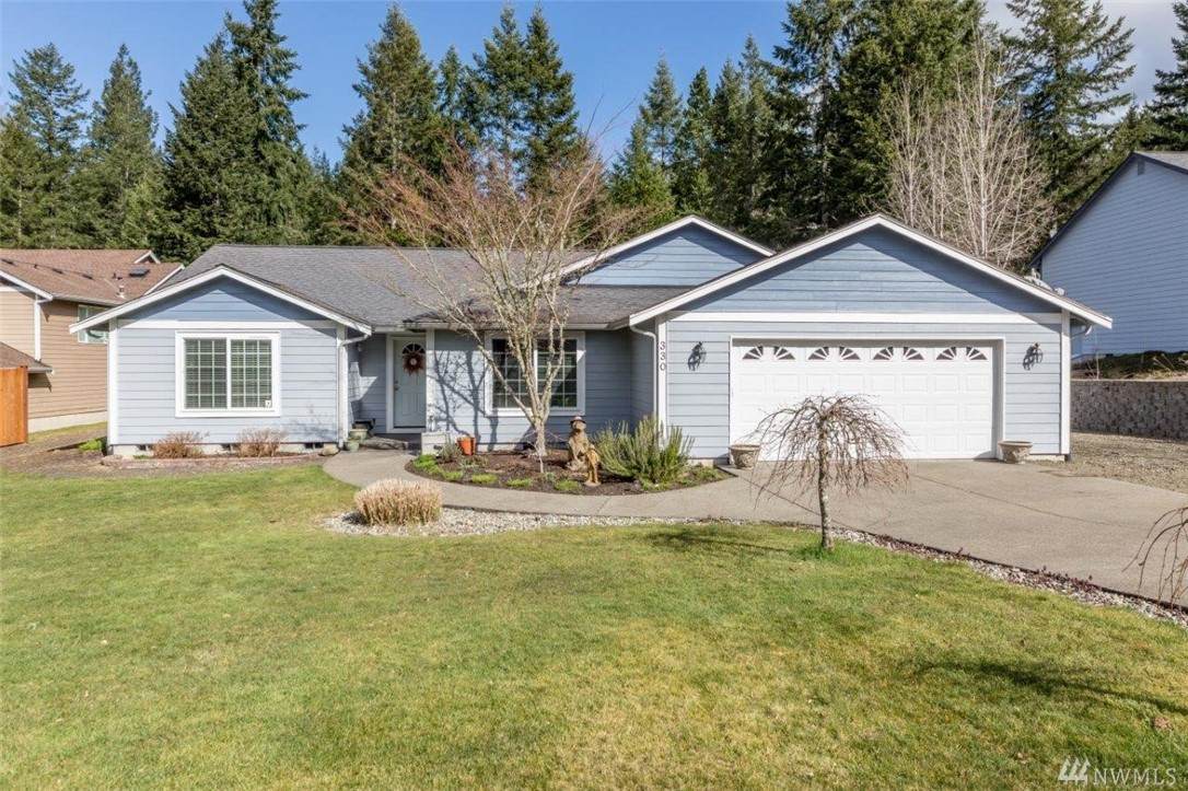 330 Sterling Dr - Photo 1