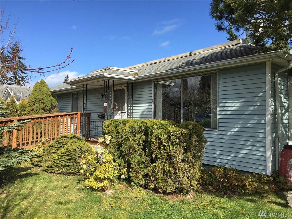 501 10th St - Photo 1