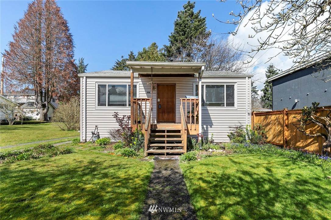 918 100th Street - Photo 1