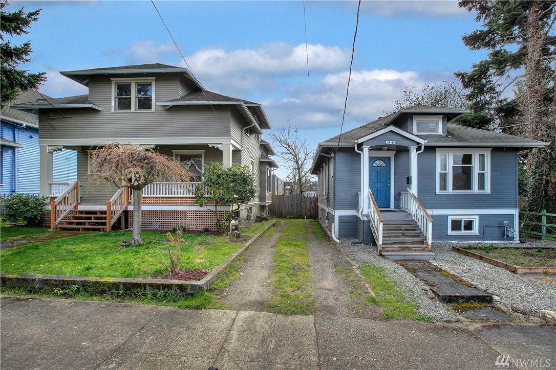 621-627 44th St - Photo 1
